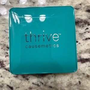 Thrive Causemetics Focus Eyeshadow Palette